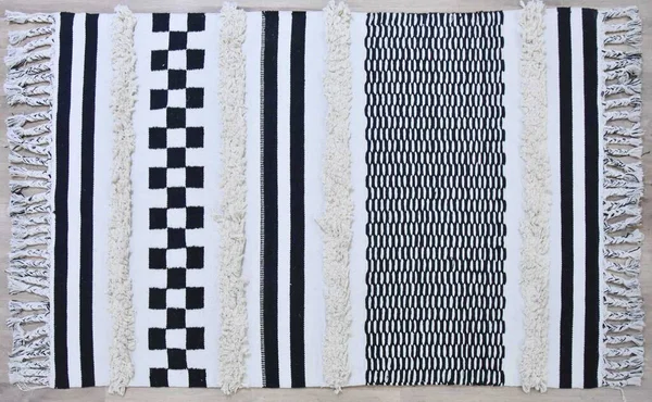 Yüksek çözünürlüklü orijinal el dokuması kilim ve halı motifleri ve renkleri