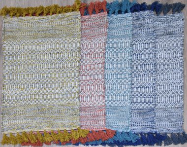 Yüksek çözünürlüklü orijinal el dokuması kilim ve halı motifleri ve renkleri