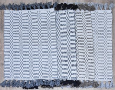 Yüksek çözünürlüklü orijinal el dokuması kilim ve halı motifleri ve renkleri