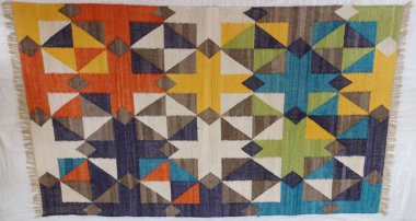 Yüksek çözünürlüklü orijinal el dokuması kilim ve halı motifleri ve renkleri