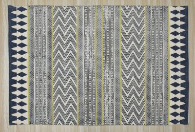 Yüksek çözünürlüklü orijinal el dokuması kilim ve halı motifleri ve renkleri