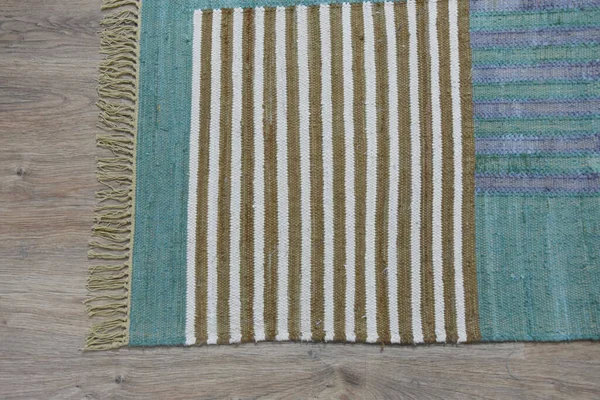 Yüksek çözünürlüklü orijinal el dokuması kilim ve halı motifleri ve renkleri