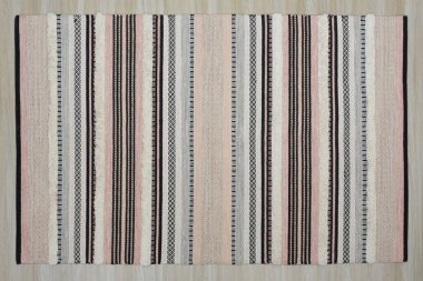 Yüksek çözünürlüklü orijinal el dokuması kilim ve halı motifleri ve renkleri