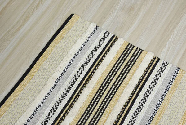 Yüksek çözünürlüklü orijinal el dokuması kilim ve halı motifleri ve renkleri