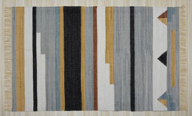 Yüksek çözünürlüklü orijinal el dokuması kilim ve halı motifleri ve renkleri