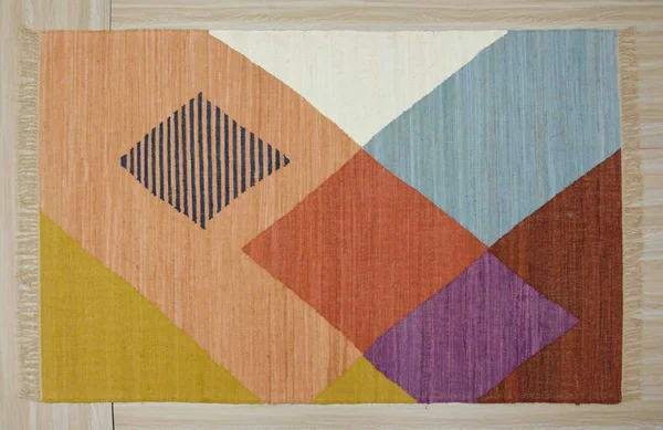 Yüksek çözünürlüklü orijinal el dokuması kilim ve halı motifleri ve renkleri