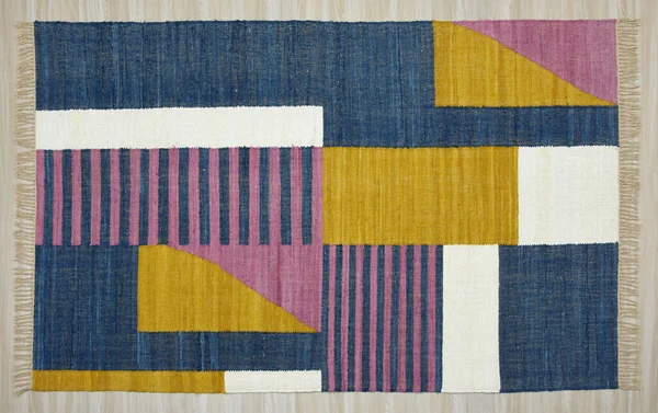 Yüksek çözünürlüklü orijinal el dokuması kilim ve halı motifleri ve renkleri