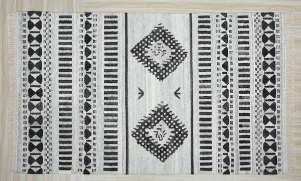 Yüksek çözünürlüklü orijinal el dokuması kilim ve halı motifleri ve renkleri