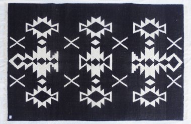 Yüksek çözünürlüklü modele ve renklere sahip orijinal el halıları ve halıları