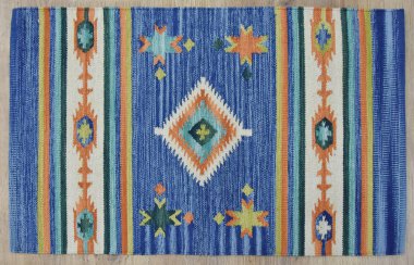 Yüksek çözünürlüklü modele ve renklere sahip orijinal el halıları ve halıları