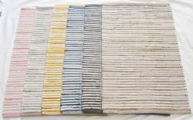 Yüksek çözünürlüklü orijinal el dokuması kilim ve halı motifleri ve renkleri