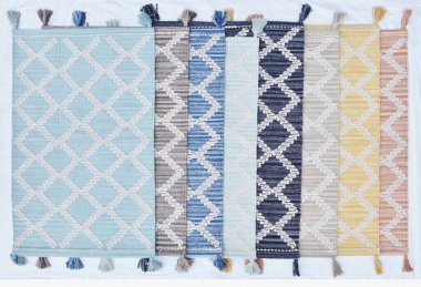 Yüksek çözünürlüklü moda desenleri ve renkleri olan Alan Halıları ve El Loom Halısı