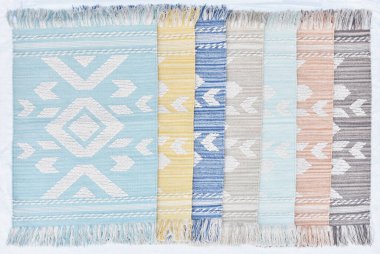 Yüksek çözünürlüklü moda desenleri ve renkleri olan Alan Halıları ve El Loom Halısı