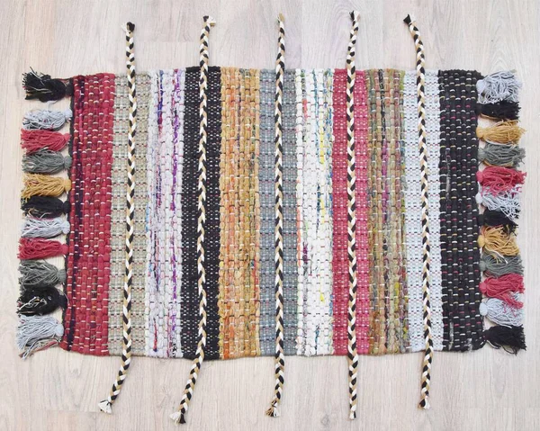 Yüksek çözünürlüklü moda desenleri ve renkleri olan Alan Halıları ve El Loom Halısı