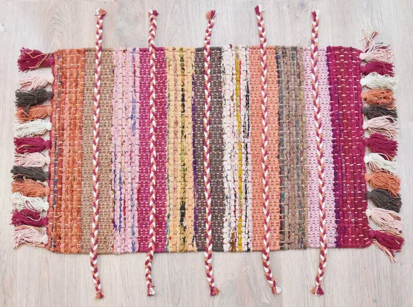 Yüksek çözünürlüklü moda desenleri ve renkleri olan Alan Halıları ve El Loom Halısı