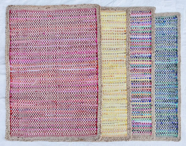 Yüksek çözünürlüklü moda desenleri ve renkleri olan Alan Halıları ve El Loom Halısı