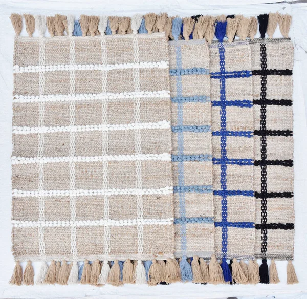 Yüksek çözünürlüklü moda desenleri ve renkleri olan Alan Halıları ve El Loom Halısı