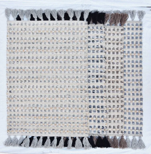 Yüksek çözünürlüklü moda desenleri ve renkleri olan Alan Halıları ve El Loom Halısı