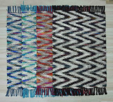 Yüksek çözünürlüklü motifleri ve renkleri olan el halıları ve halıları