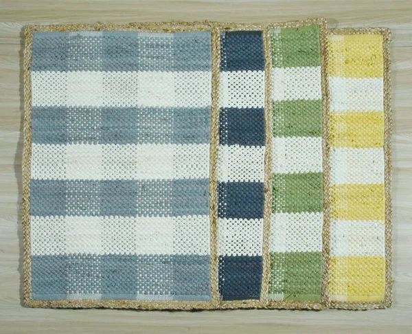 Yüksek çözünürlüklü moda desenleri ve renkleri olan Alan Halıları ve El Loom Halısı