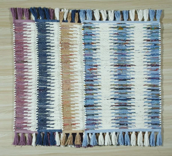 Yüksek çözünürlüklü moda desenleri ve renkleri olan Alan Halıları ve El Loom Halısı