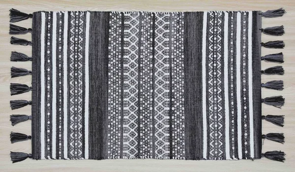 Yüksek çözünürlüklü motifleri ve renkleri olan el halıları ve halıları