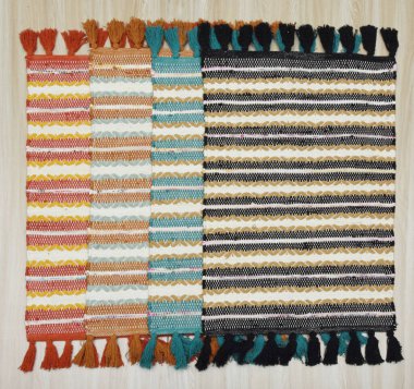 Yüksek çözünürlüklü motifleri ve renkleri olan el halıları ve halıları