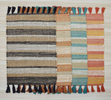 Yüksek çözünürlüklü motifleri ve renkleri olan el halıları ve halıları