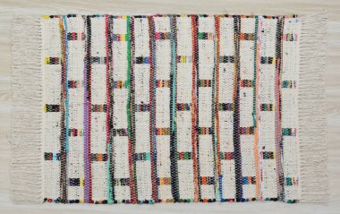 Yüksek çözünürlüklü motifleri ve renkleri olan el halıları ve halıları