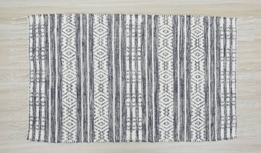 Yüksek çözünürlüklü motifleri ve renkleri olan el halıları ve halıları