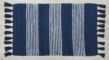 Yüksek çözünürlüklü motifleri ve renkleri olan el halıları ve halıları