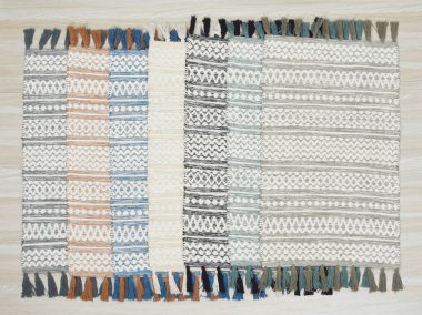 Yüksek çözünürlüklü motifleri ve renkleri olan el halıları ve halıları