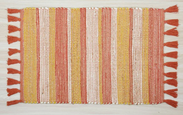 Yüksek çözünürlüklü motifleri ve renkleri olan el halıları ve halıları