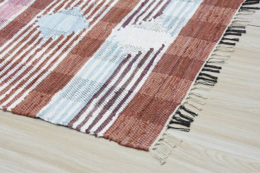 Yüksek çözünürlüklü motifleri ve renkleri olan el halıları ve halıları