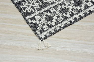 Yüksek çözünürlüklü modele ve renklere sahip orijinal el halıları ve halıları