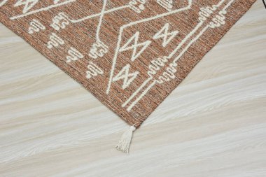 Yüksek çözünürlüklü modele ve renklere sahip orijinal el halıları ve halıları