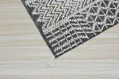 Yüksek çözünürlüklü modele ve renklere sahip orijinal el halıları ve halıları