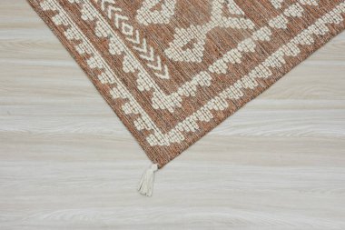 Yüksek çözünürlüklü modele ve renklere sahip orijinal el halıları ve halıları