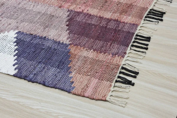 Yüksek çözünürlüklü motifleri ve renkleri olan el halıları ve halıları