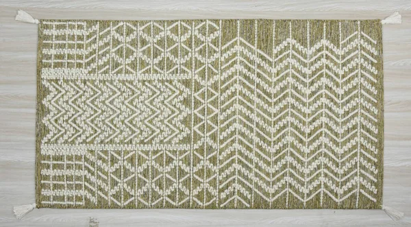 Yüksek çözünürlüklü modele ve renklere sahip orijinal el halıları ve halıları