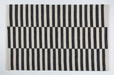 Yüksek çözünürlüklü modele ve renklere sahip orijinal el halıları ve halıları