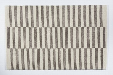 Yüksek çözünürlüklü modele ve renklere sahip orijinal el halıları ve halıları