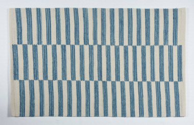 Yüksek çözünürlüklü modele ve renklere sahip orijinal el halıları ve halıları