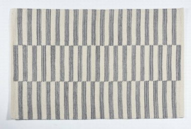 Yüksek çözünürlüklü modele ve renklere sahip orijinal el halıları ve halıları