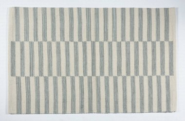 Yüksek çözünürlüklü modele ve renklere sahip orijinal el halıları ve halıları