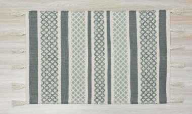 Yüksek çözünürlüklü modele ve renklere sahip orijinal el halıları ve halıları