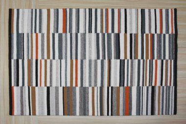 Yüksek çözünürlüklü modele ve renklere sahip orijinal el halıları ve halıları