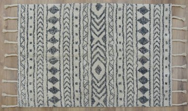 Yüksek çözünürlüklü modele ve renklere sahip orijinal el halıları ve halıları