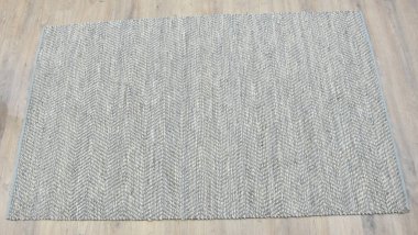 Yüksek çözünürlüklü modele ve renklere sahip orijinal el halıları ve halıları