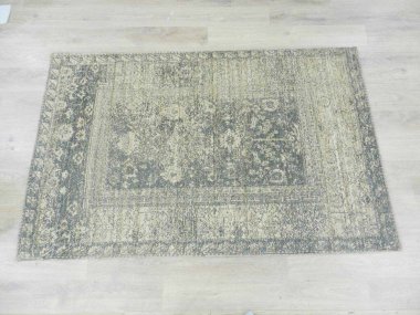 Yüksek çözünürlüklü modele ve renklere sahip orijinal el halıları ve halıları